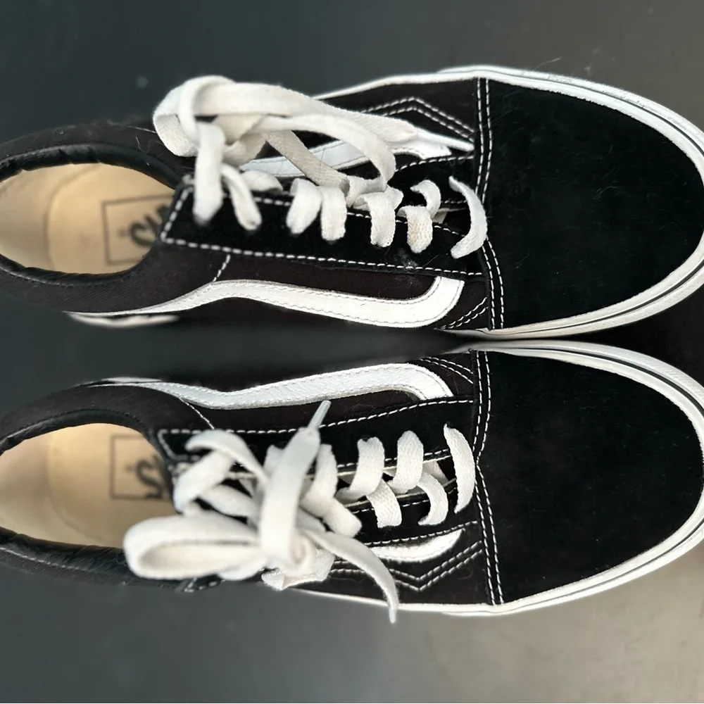 Vans Black and White Old Skool Shoes - Picture 4 of 6